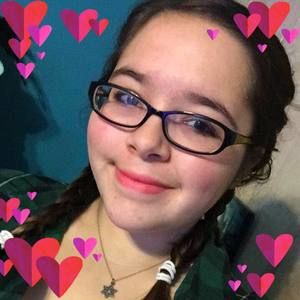 Meet your Posher, Alexis